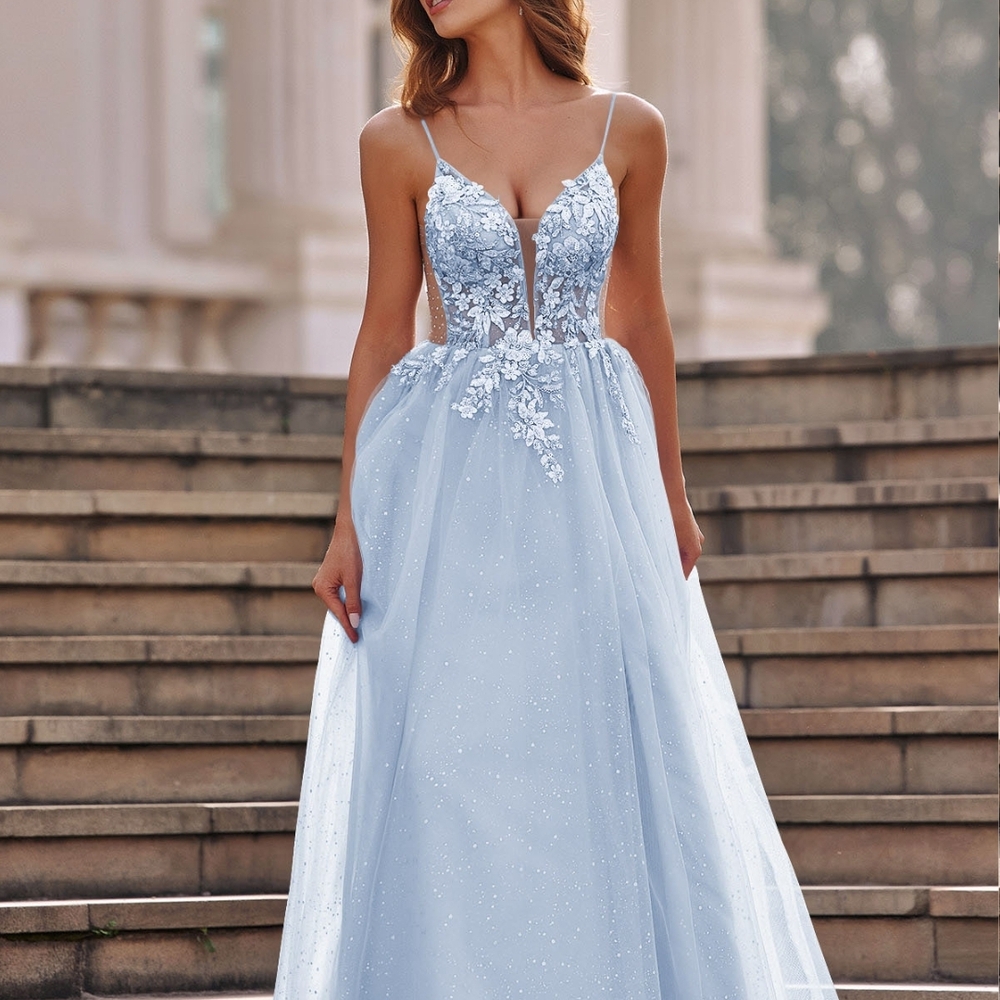 Elegant Blue Evening Gown, Prom, Wedding, Bridal, Bridesmaid Dress. Size 10 - Picture 5 of 6